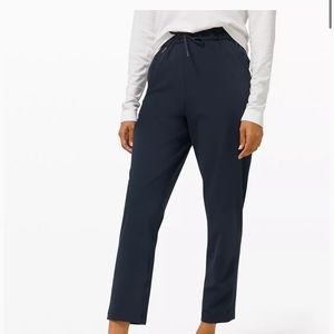 Lululemon jet crop 7/8 length joggers navy